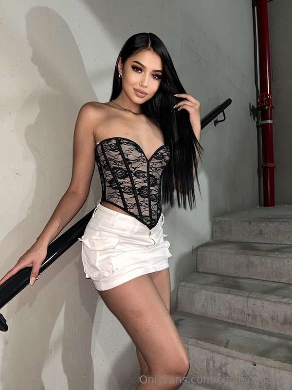 I’m here to make your fantasies come true 😈