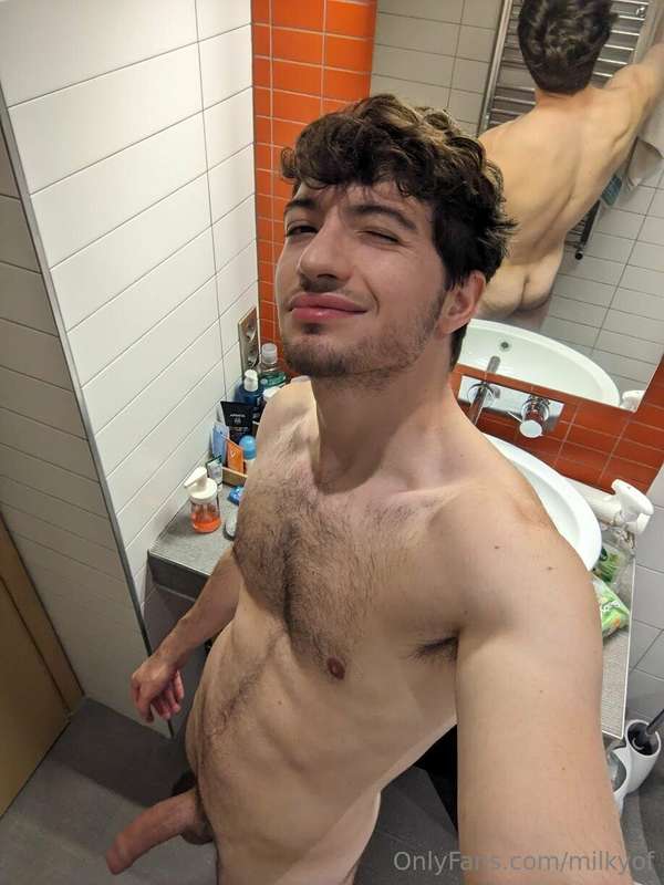 Always so horny after my morning workout 3