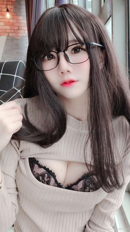 2nd pic wasnt ready..whoopsie🙈(⋟///⋞) adjusting
