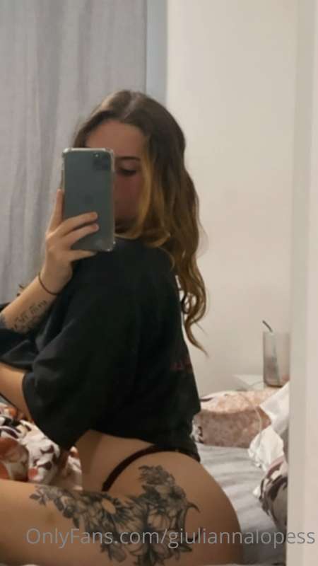 selling more content in messages! hmu💋
