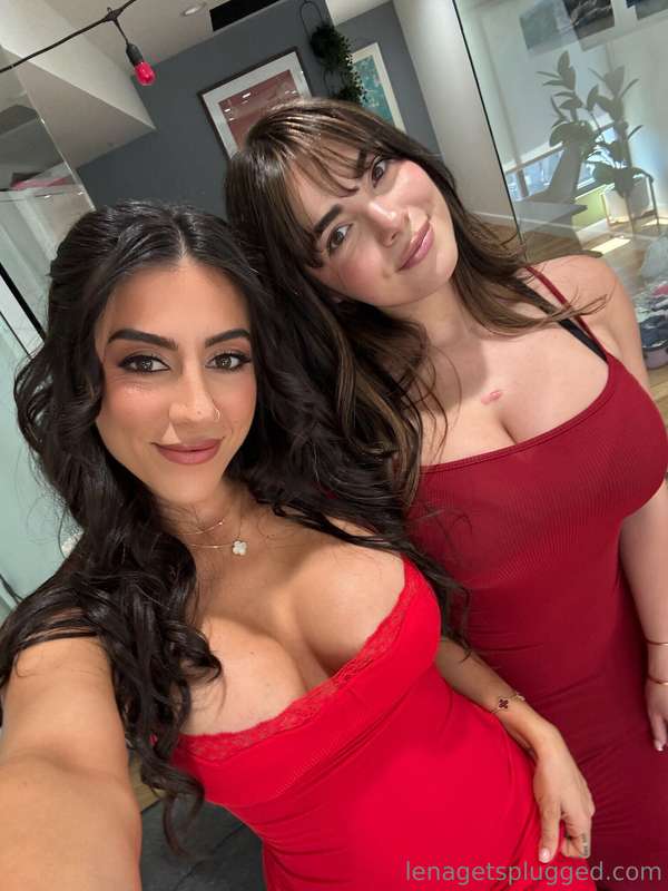 Aren't we a perfect duo to spice up your night? 🌶🥵 check you..