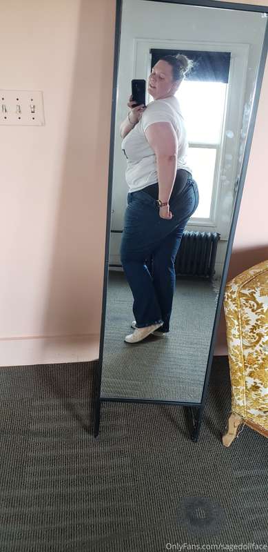 Cute after work selfies! So tired and so sore!