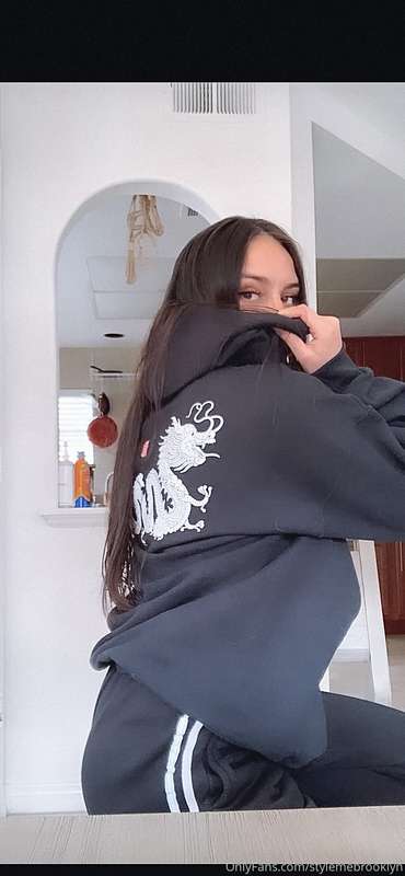 I’m not going to lie most of my loungewear is black 🙈🖤 I lov.. 2
