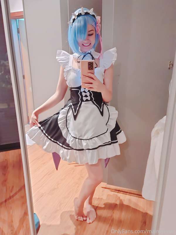 Little spoiler of my next cosplay! What is better then a bun.. 1