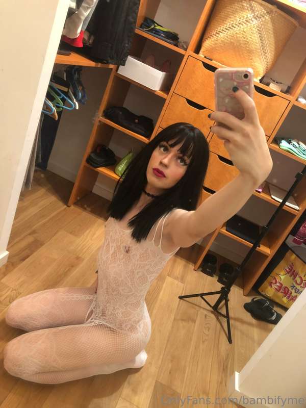 The floor is about to get slippery 💦 6