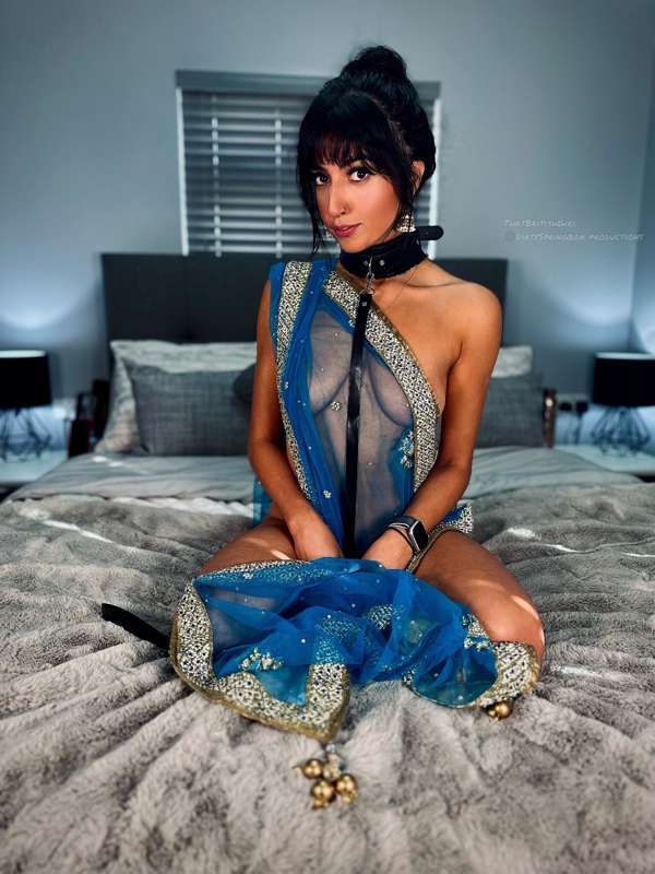 Pull my leash and spank me hard 😈 3