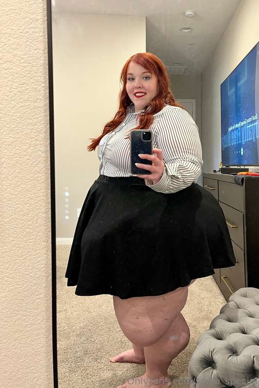 Getting ready for our Valentine's dinner, I wanted to snap s.. 1