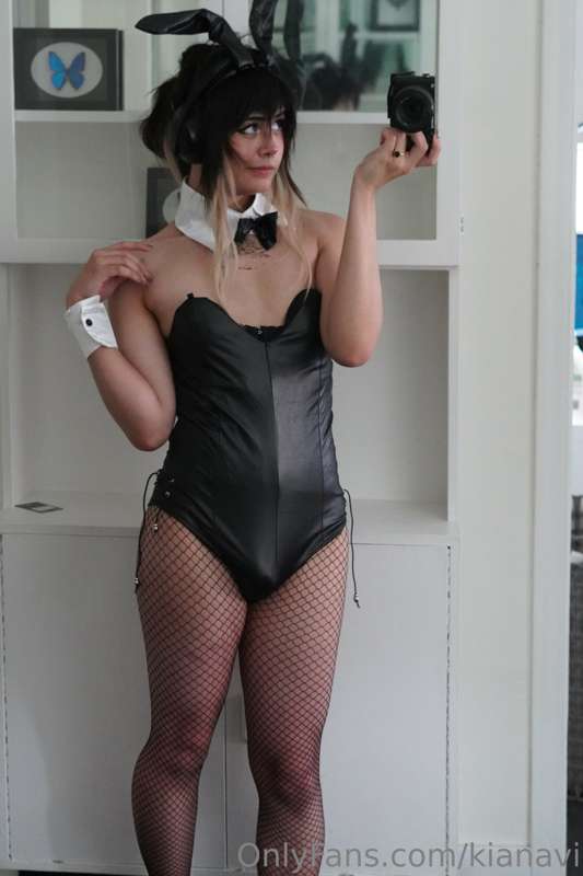 Hiyaaaaa!! Here are the rest of the bunny pics I took from y.. 16
