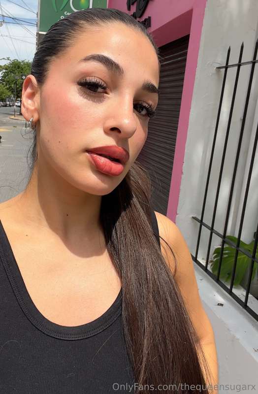 Do you like my lips? 💋