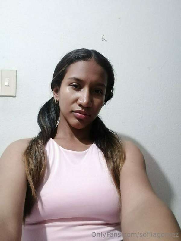 I am a multi-faceted Colombian brunette girl, there I leave ..