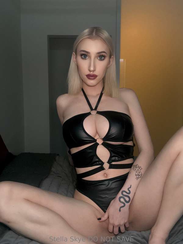 Vipstellaskye - Onlyfans - 2025-06-03T05:22:22