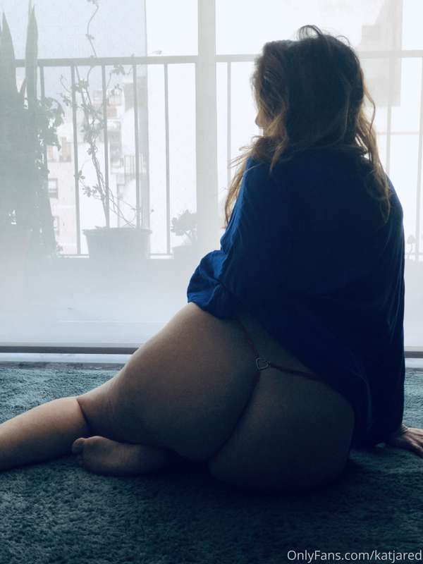where did you see a mature woman like me? in your dreams bab..