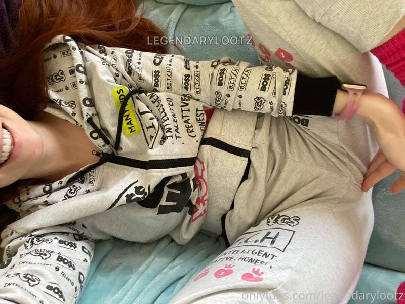 Lazy Sunday … swipe for titty pics ❤️