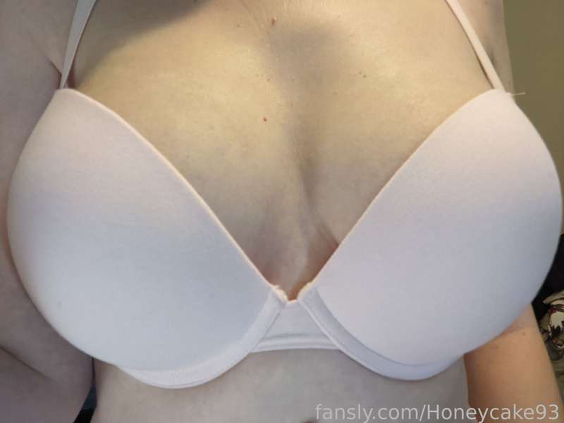 Honeycake93 - Fansly - 12 Feb, 2024 4