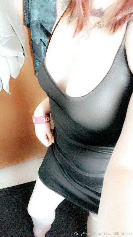 wanna touch my body? 1