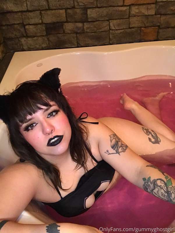 Time to give your Neko girl a bath 🧼💖 30