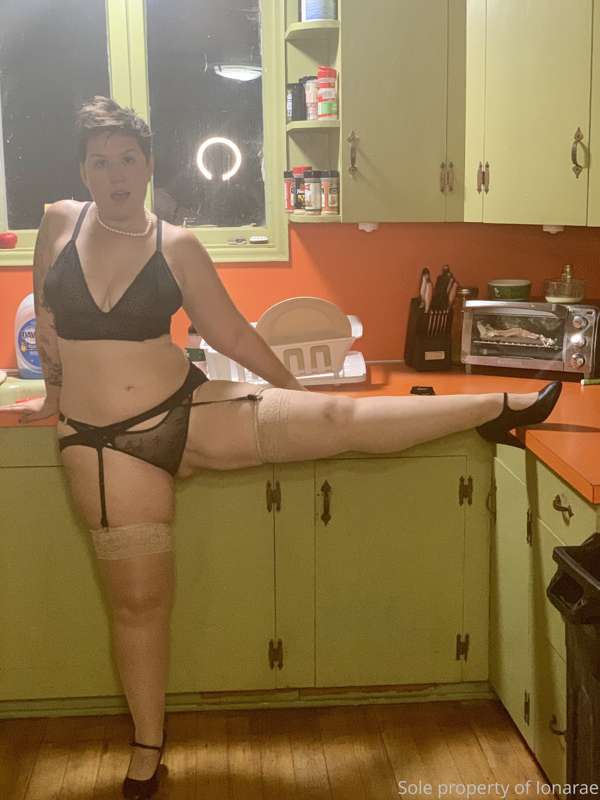 I can be a good little housewife..... until it gets too hot .. 9