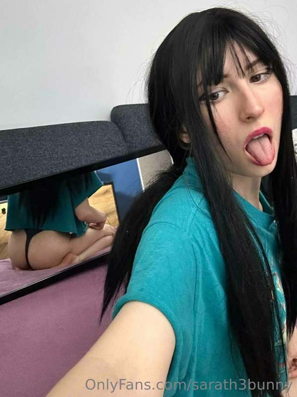 Get that dick in here. I wanna taste! 😛🤤💦