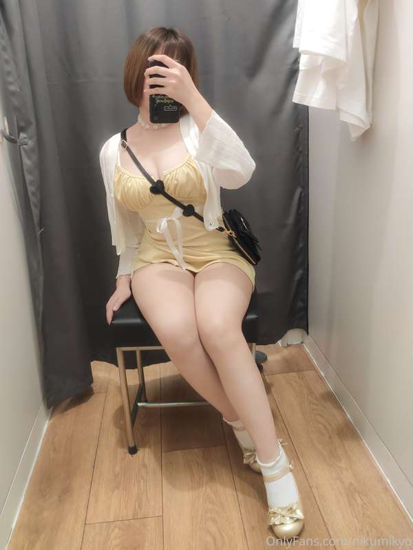 In the Dressing room 2