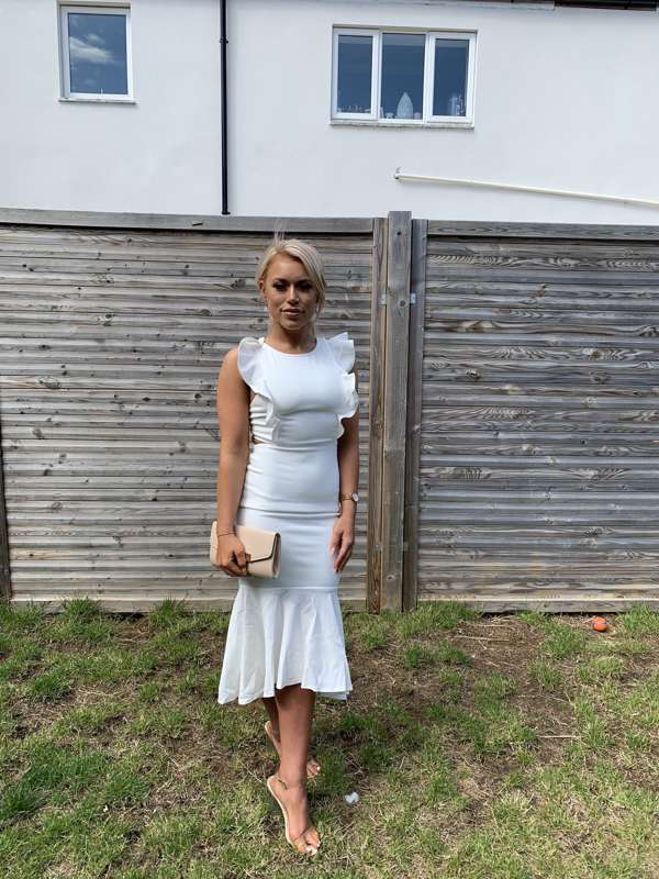 Going to the races today! Hoping to find myself a rich daddy..