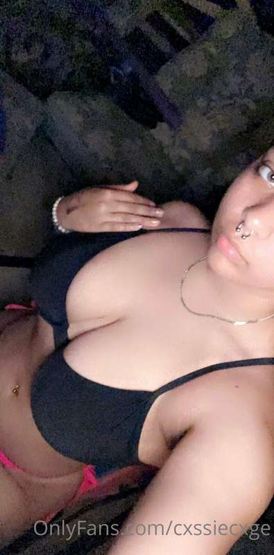 how’s everyone’s week ❤️❤️ 3