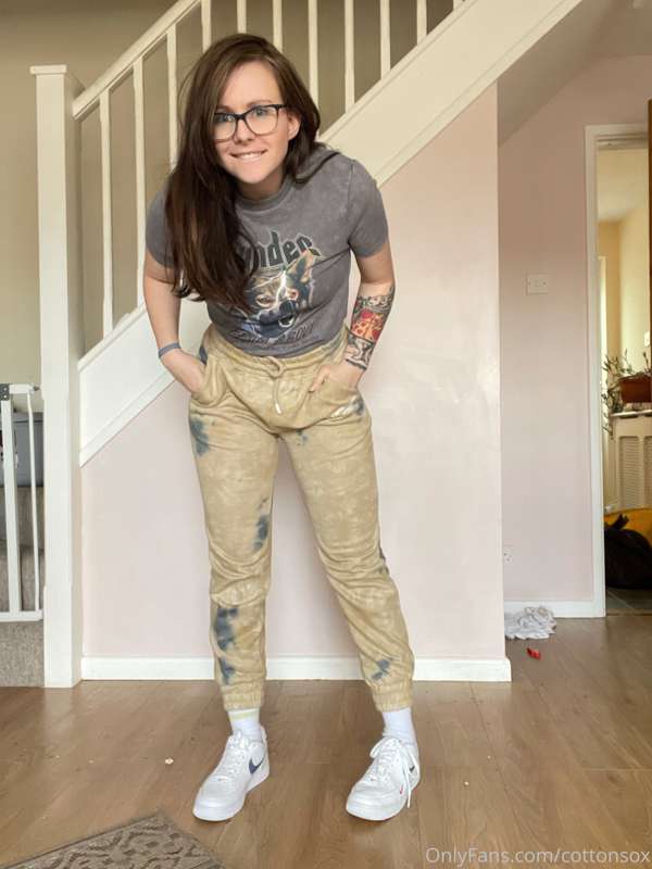 Here’s my outfit of the day post! Love you all ❤️

Re my pin..