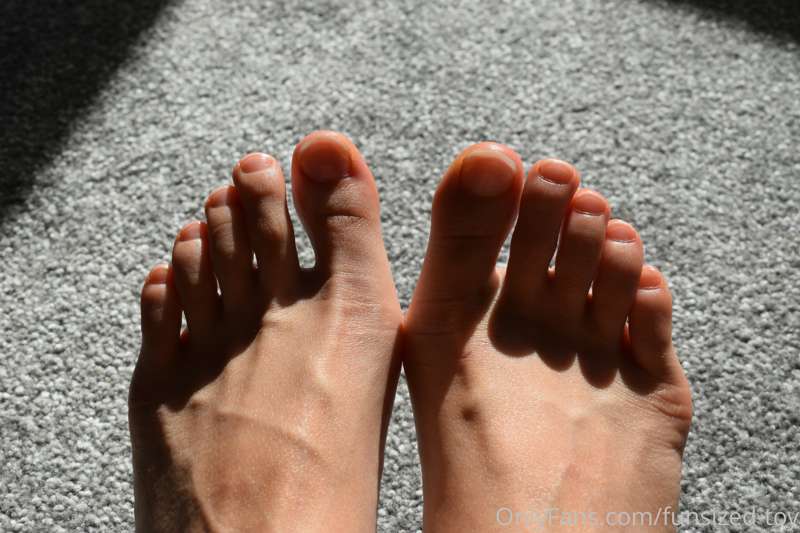 For those who wanted to see my toes :) 1