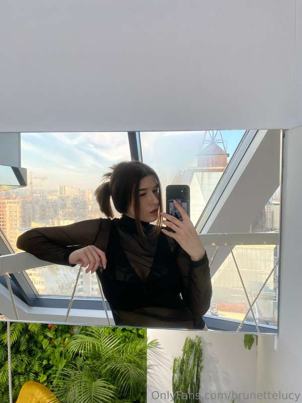 You can never have too many mirrors😮‍💨 1