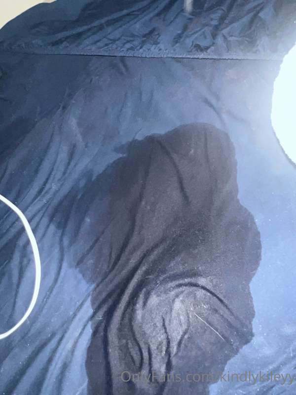 I squirted for the first time wtffffffff 😭