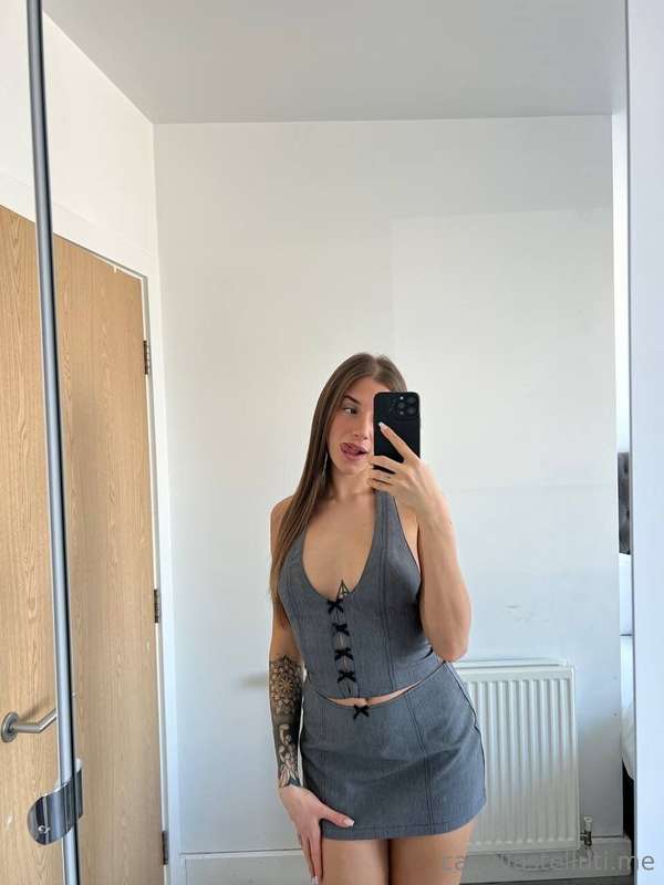 Dai, dammi un voto al mio nuovo completino preferito 🥰  2