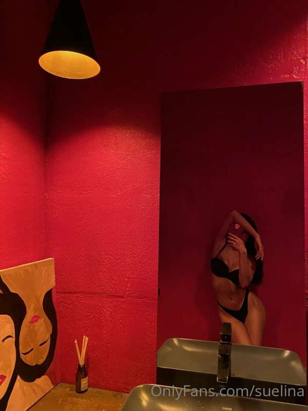 come to play with me in RED ROOM of pleasure?😈 2