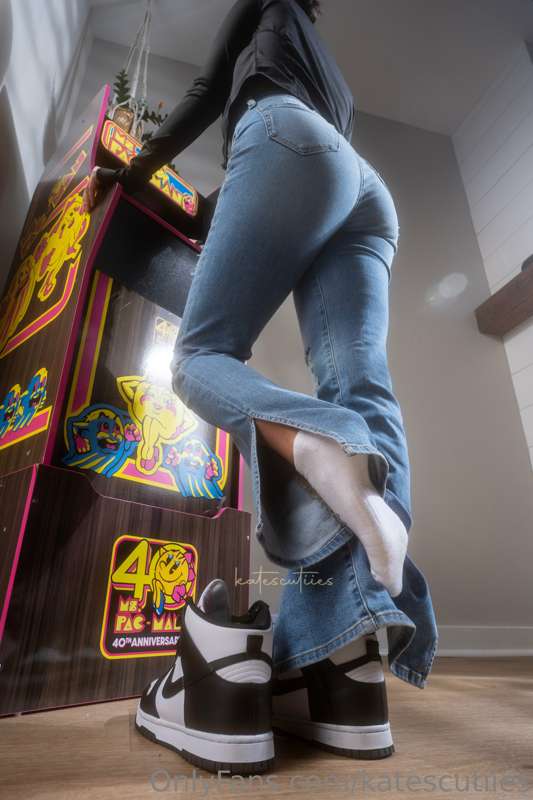 For my sock and sneaker fans😘 I can see you staring from acr.. 1