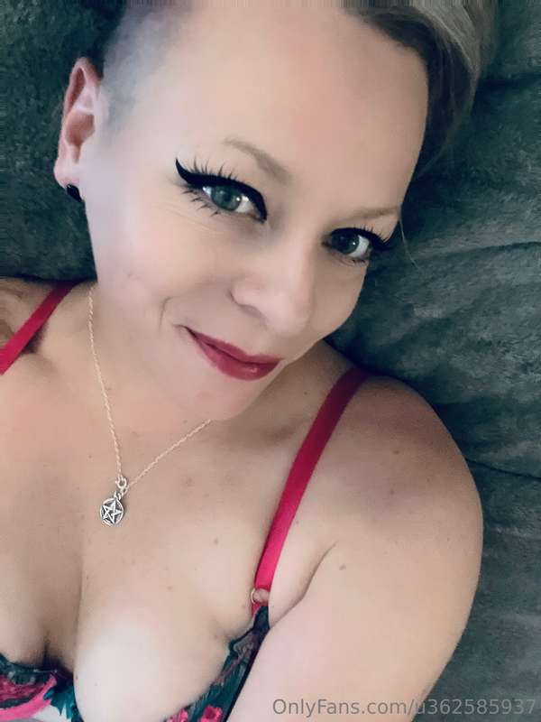 have the best day 🖤🖤🖤 1