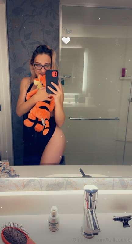 Hotels in California have my heart ♥️  Feeling cuddly. 🥰 🧡🖤