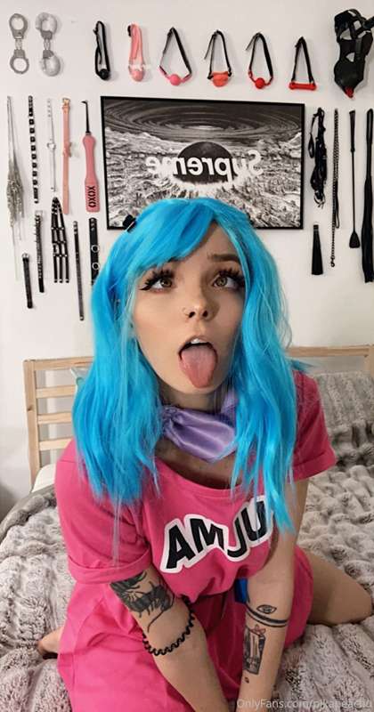 Bulma image set 💦 video is uploading so it’ll be up either t.. 25