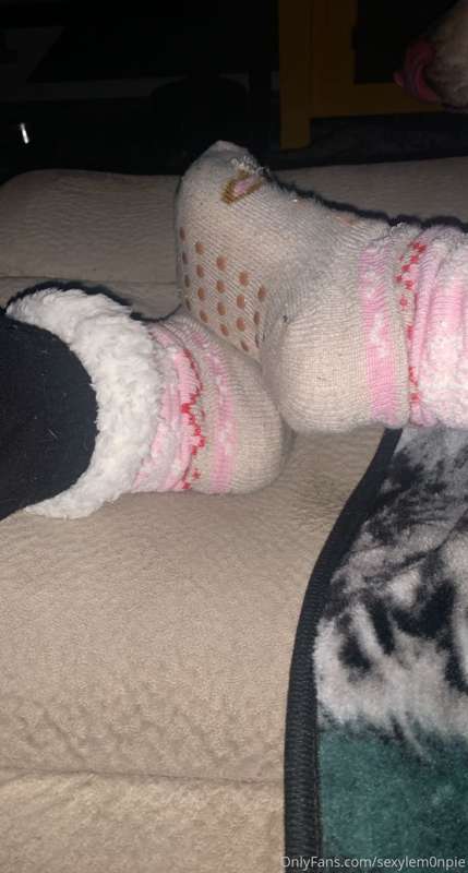 For those that like feet :) 

Want special pics just for you.. 3