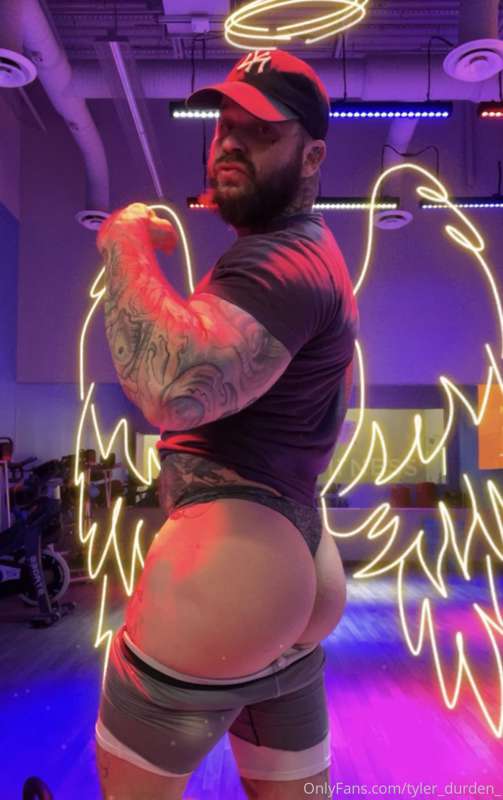 So glad it’s Friday 😘 😇 2