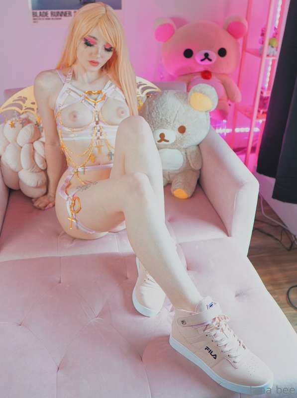 Every time i wore a fake womb/succubus tat i loved it SO MUC.. 5