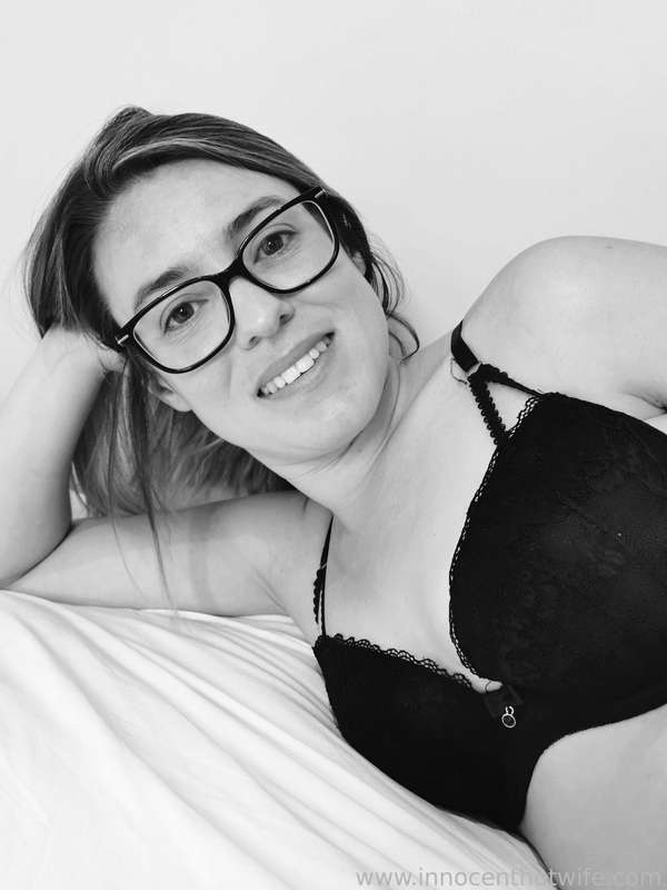 Innocenthotwife - Fansly - 26 Aug, 2021
