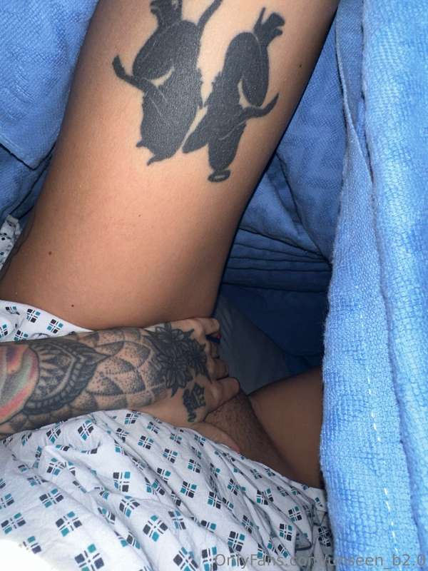 Naughty little finger before my procedure 😈💦 3