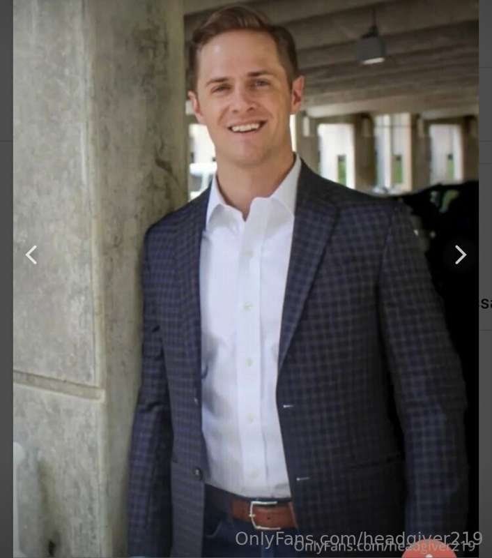 #Stud9 Definitely one of my favorite white guys to suck. He .. 2