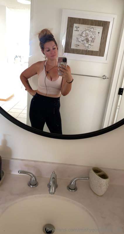 Mistygoodman_Sfw - Onlyfans - 21 Apr, 2024