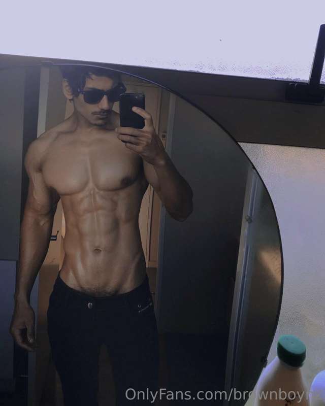 Only fans and Instagram 😏 1