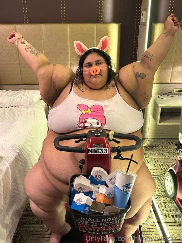 Crave Case picture set hehe 🤭🤤🐷🐖  7