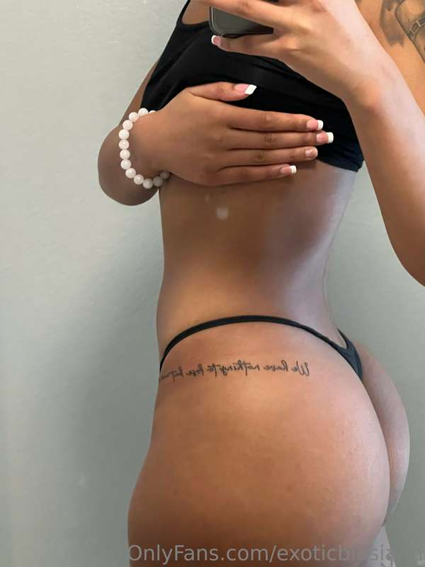 New tattoo for you to lick 👅 😍