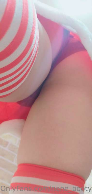💓The Santa costume girl I picked up on Christmas night had a.. 14