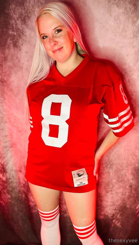 **It’s Super Bowl Sunday! You know who I’m pulling for! Let’..