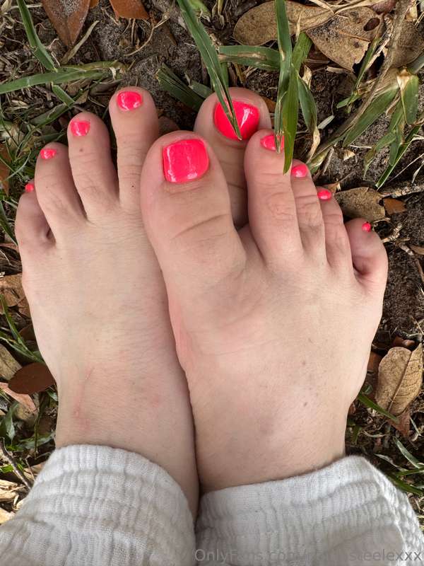 I noticed more fans who enjoy feet being subscribed. I took .. 2