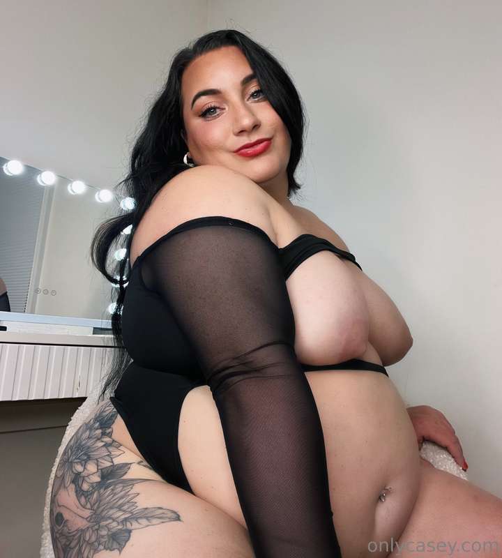 This body is literally begging to be bred 2