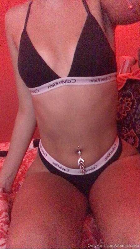 hi guys 😘😘